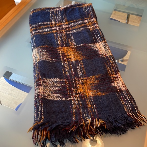 Altard state XL Blanket scarf - Picture 5 of 7